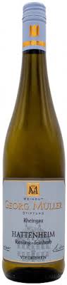 Georg Muller "Hattenheim" Riesling Feinherb V.D.P. Ortswein 2022 (1x75cl) TwoMoreGlasses.com- Two More Glasses