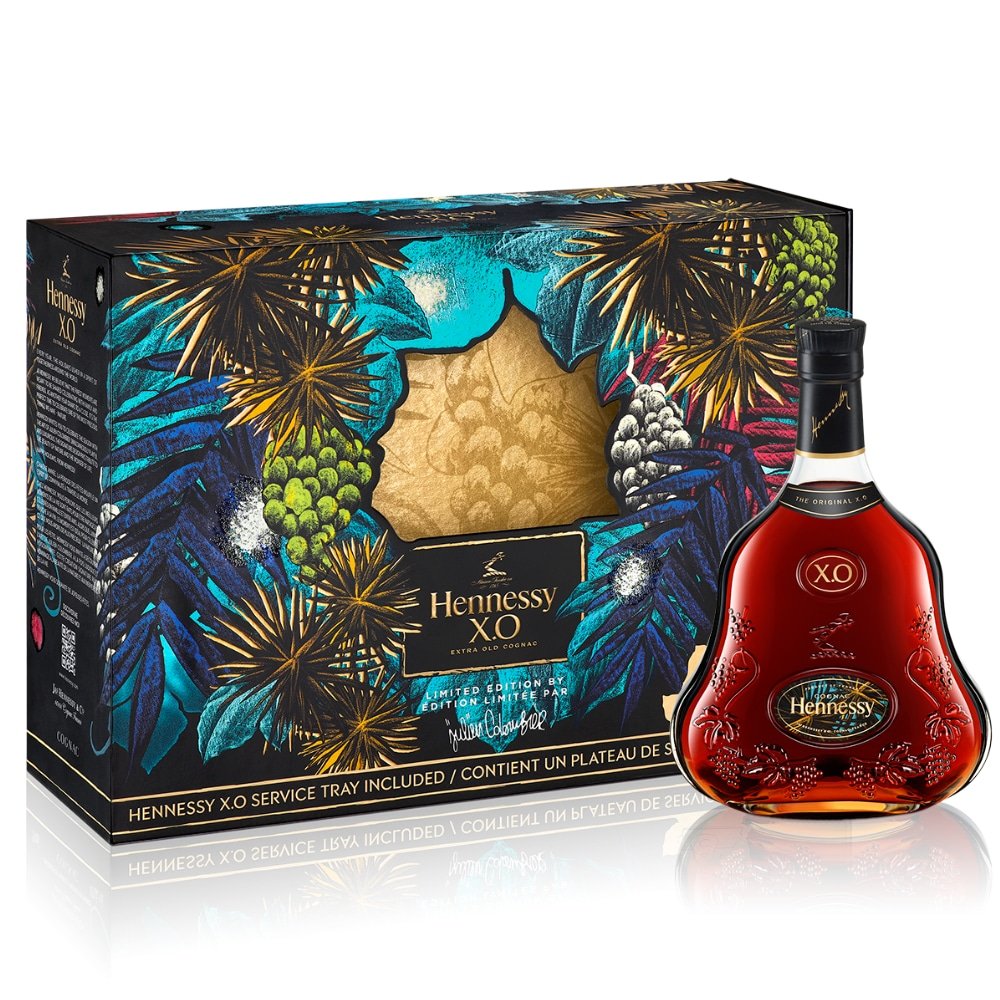 Hennessy X.O Holiday 2021 Limited Edition by Julien Colombier (1x70cl) - TwoMoreGlasses.com