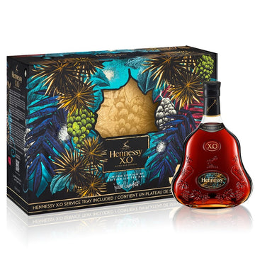 Hennessy X.O Holiday 2021 Limited Edition by Julien Colombier (1x70cl) - TwoMoreGlasses.com