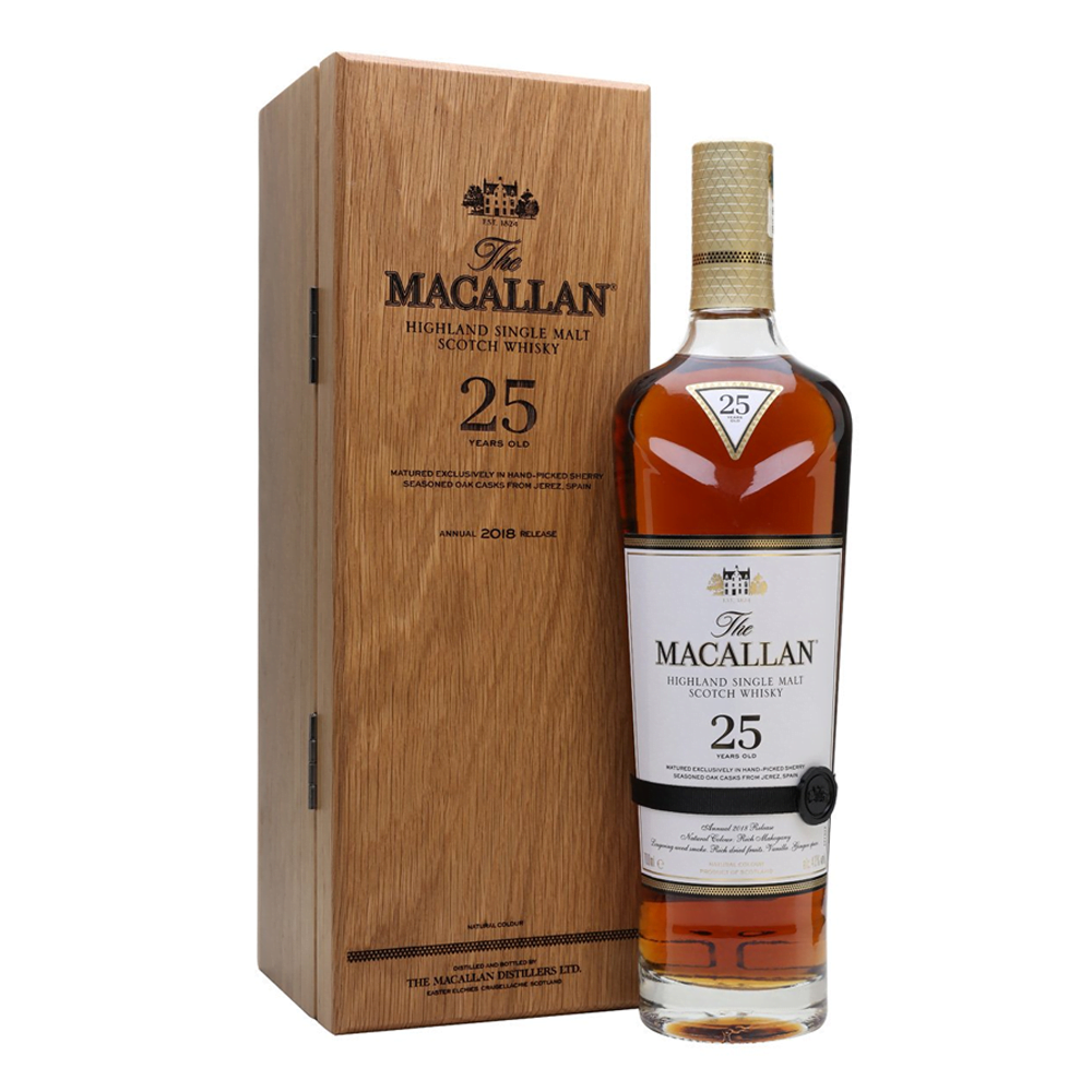 Macallan 25 years old Sherry Oak 2022 (1x70cl) - TwoMoreGlasses.com