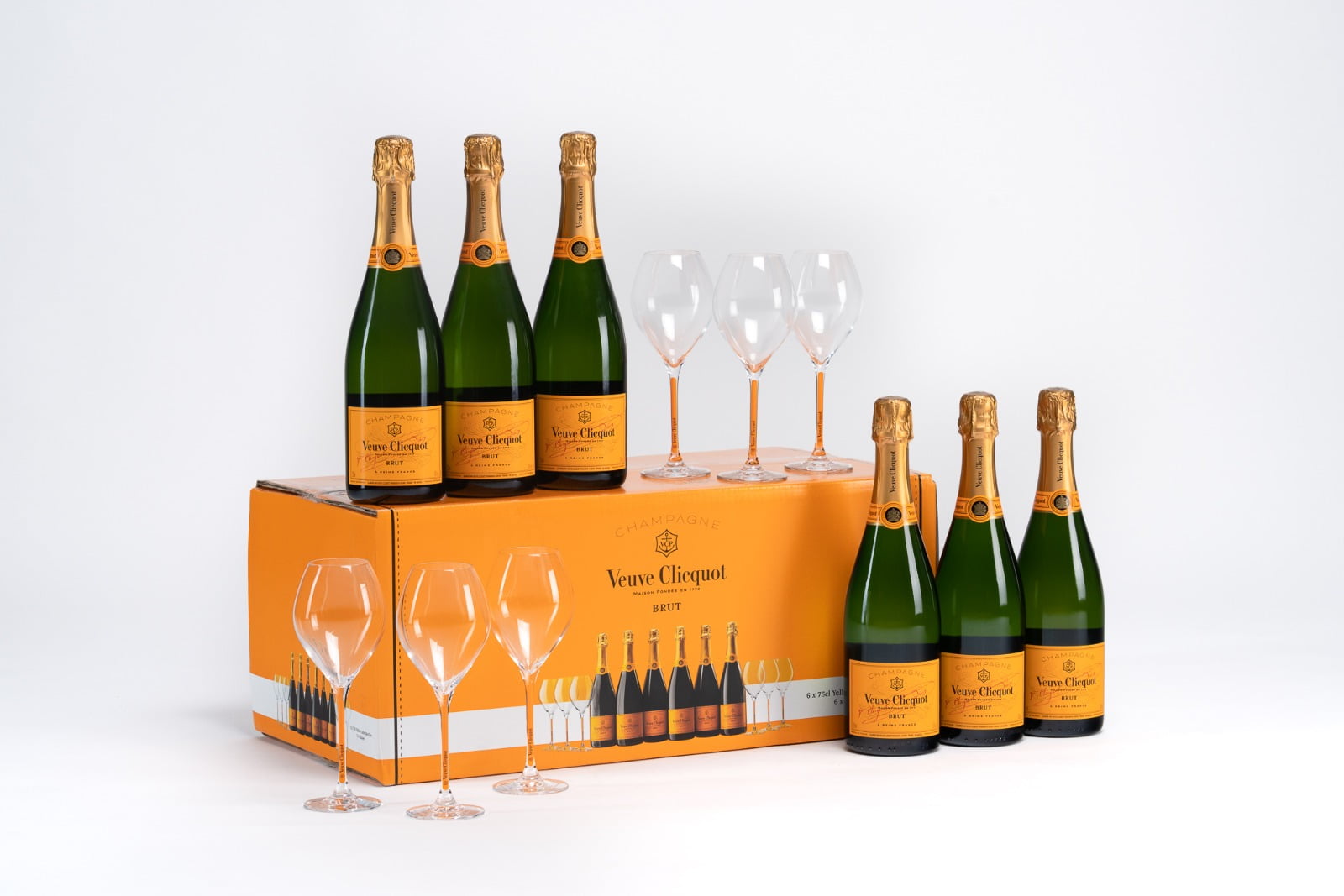 Veuve Clicquot Yellow Label Party Set 6 Bottles + 6 Flutes - TwoMoreGlasses.com